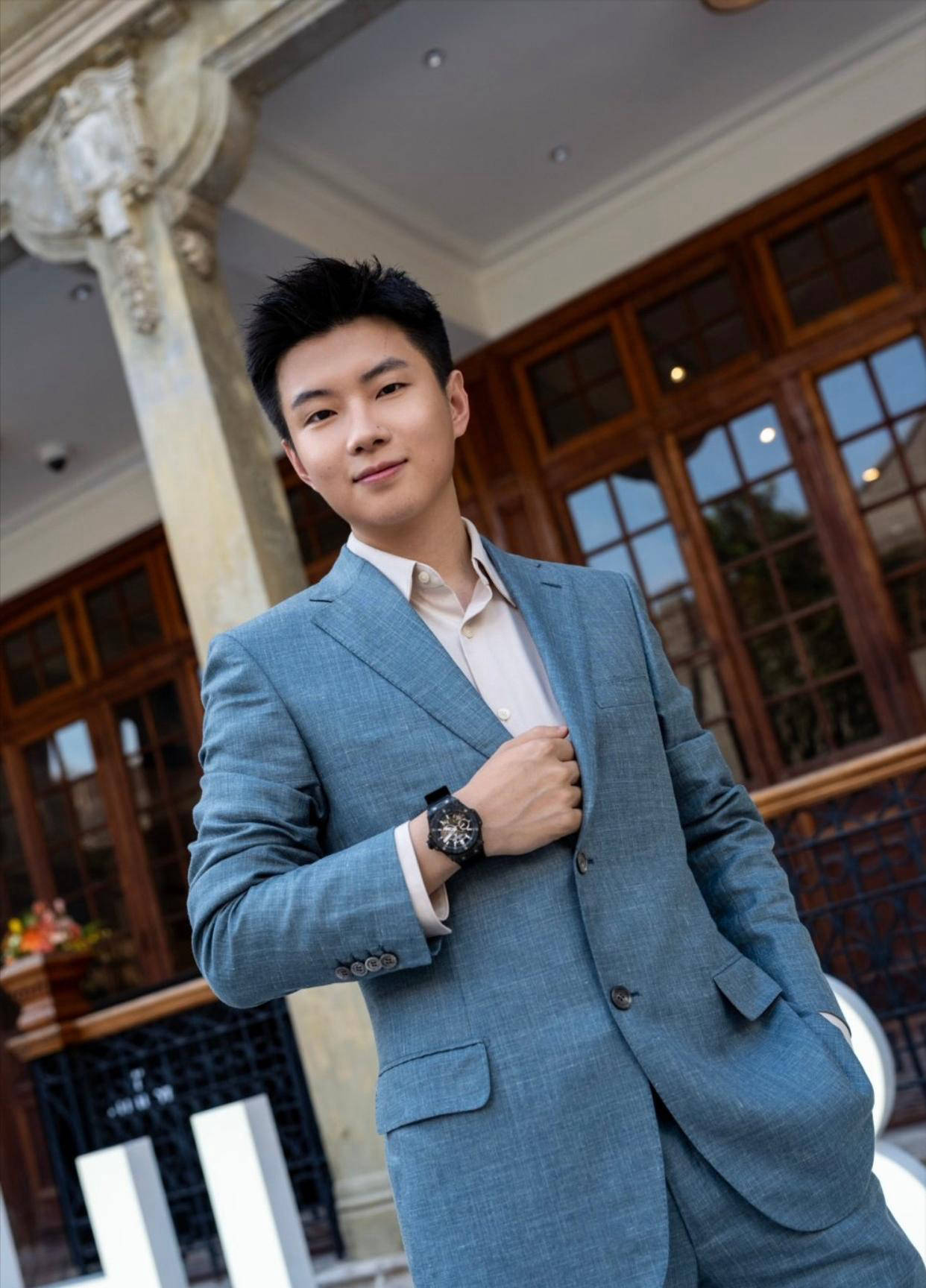 许多年轻人 许多年轻人