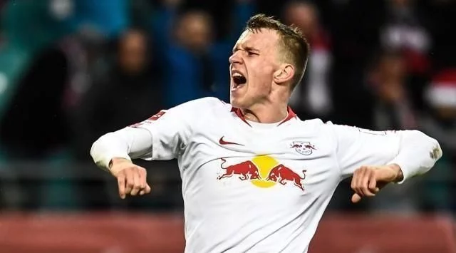 替补席的强 替补席的强