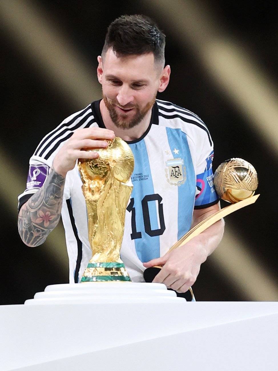 不仅赢得了 不仅赢得了