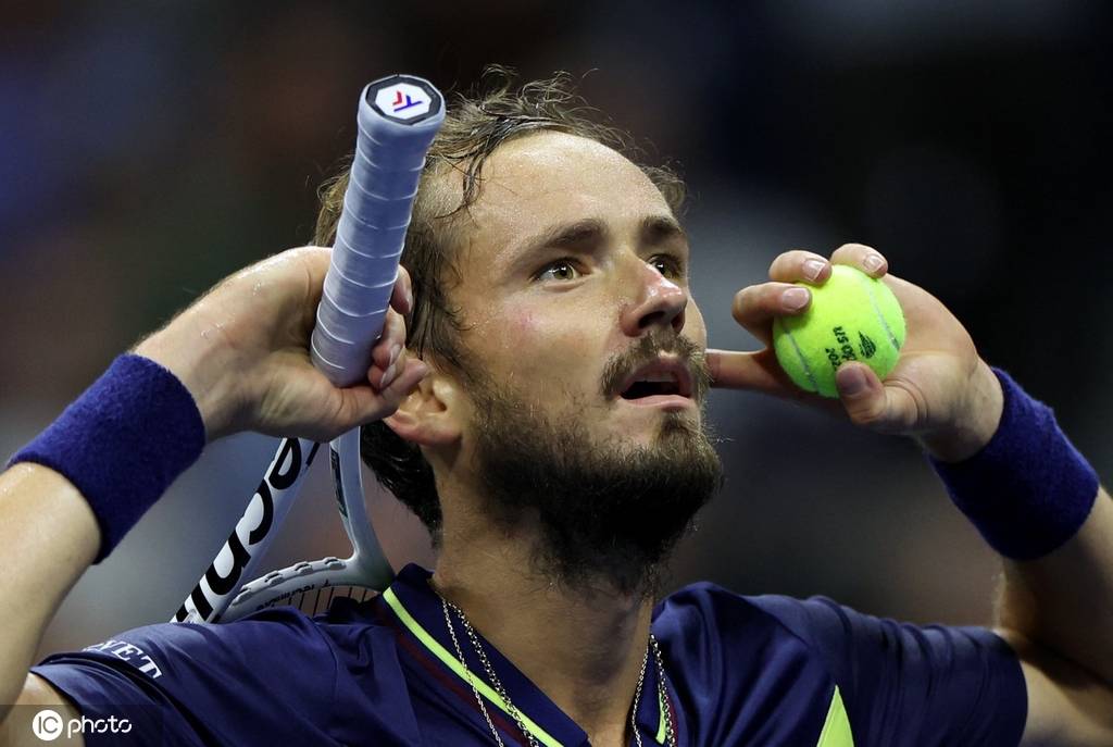 基雄鹿的强 基雄鹿的强