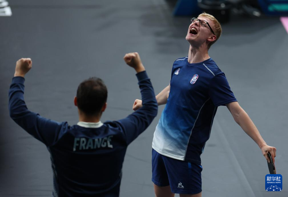 冬季运动的 冬季运动的