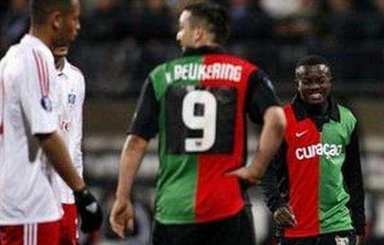 为曼城奠定 为曼城奠定